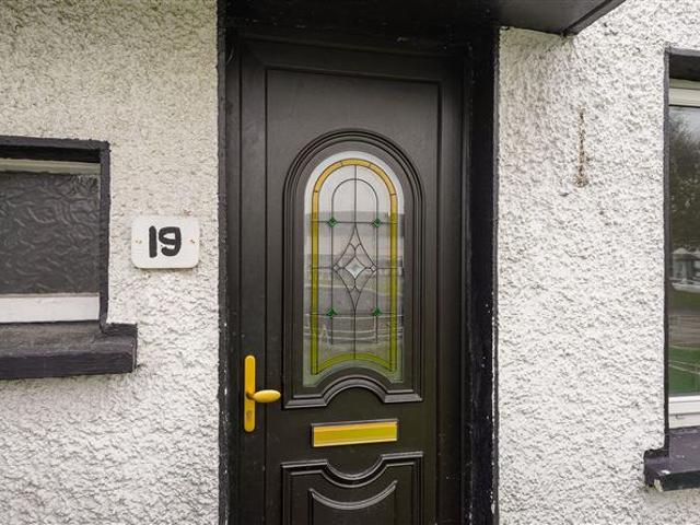 Collins Green, Finglas, Dublin 11 Ray Cooke Auctioneers 4894 MyHome. Ie Lettings