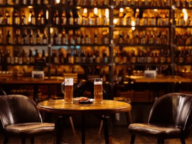 COLLOMBEY KLEINES DORFRESTAURANT & BAR ZUM ÜBERNEHMEN