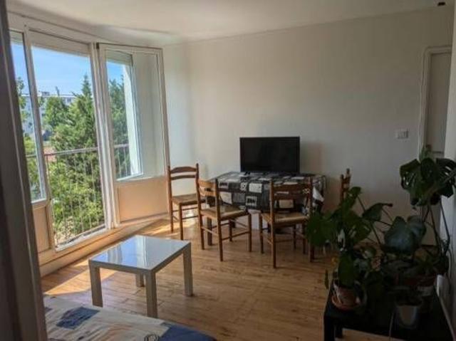 Colocation meublée pour 3 étudiant·es, gare Nantes