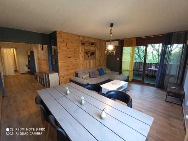 Colocation à 3 dans apparemment de 95m²