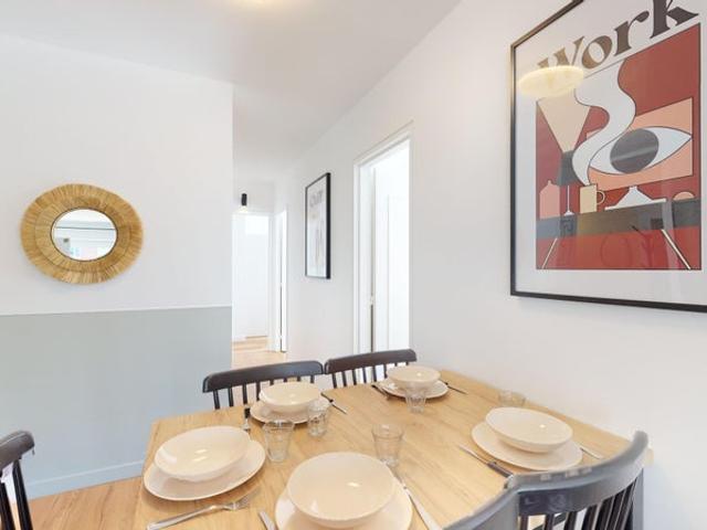 Colocation à Courbevoie: Appartement de 9m2