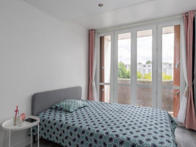 Colocation à Chilly Mazarin en appartement