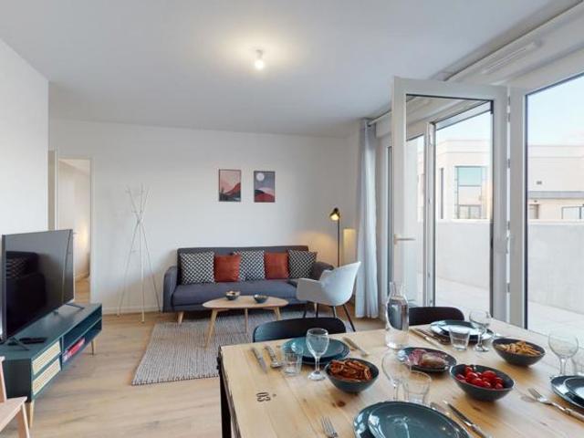 Colocation à Saint Ouen: Appartement de 11m2