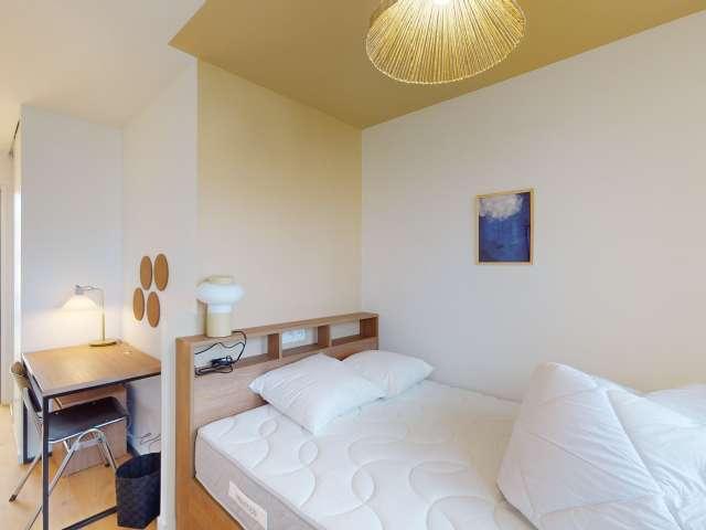 Colocation à Suresnes: maison de 618 m²