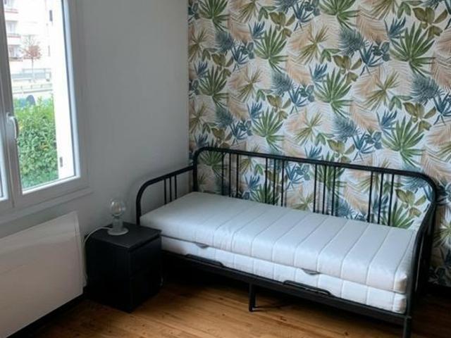 Colocation Angers La Madeleine: Chambre privée proche UCO et ES