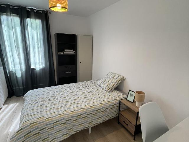 Colocation dans bel appartement avec parking