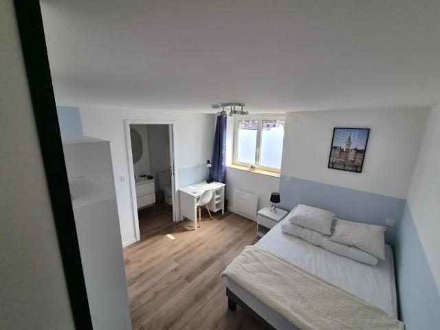 Colocation de 5 chambres meublées avec salle d'eau