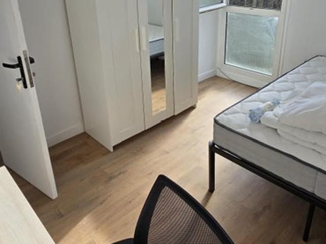 Colocation Fresnes limite Antony gare croix de B