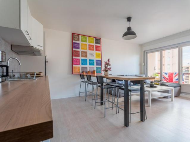 Colocation – Grand appartement 82 m², 4 chambres