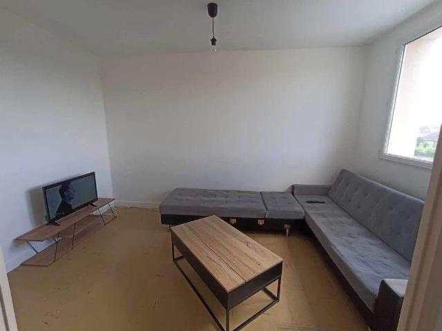 Colocation jeune travailleur dans appart 82m²