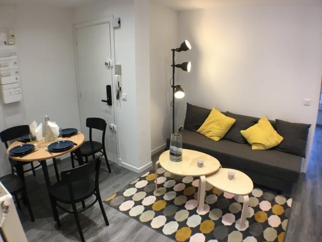 Colocation Premium avec Balcon et TV