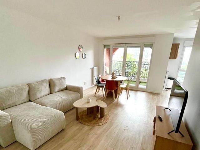 Colocation spacieuse 3 chambres 2SDB Pontoise