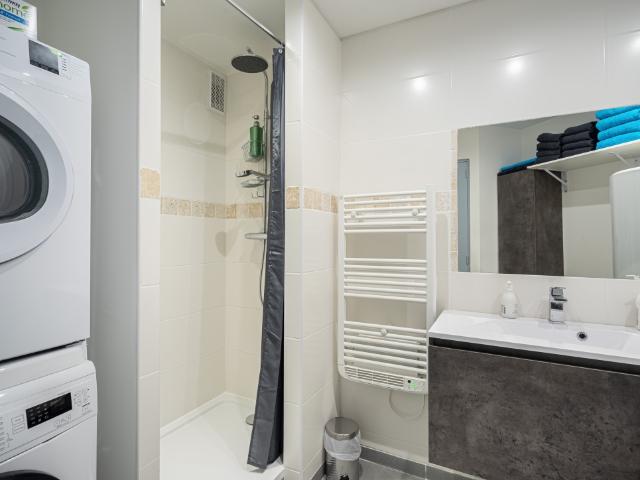COLOCATION: 2 chambres disponibles dans appartement 67m² Meublé, MARSEILLE TIMONE