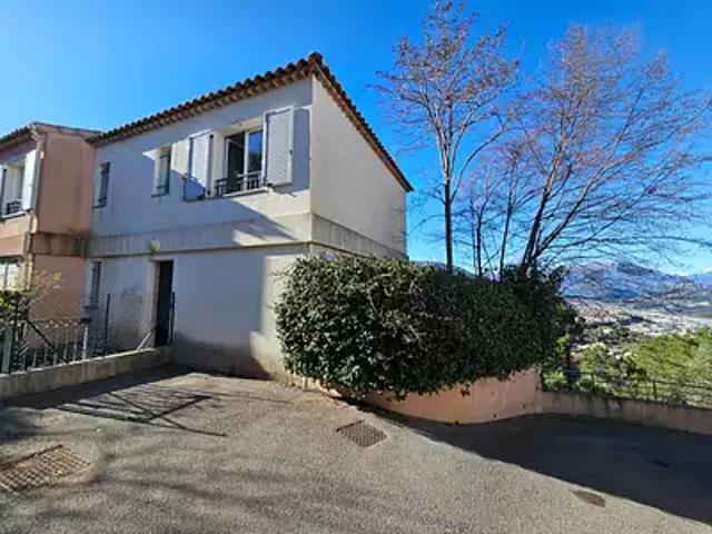 Colomars 06670 Achat / Vente maison 5 pièces t5
