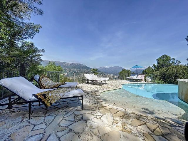 COLOMARS maison 314 m² piscine terrain 3000m2