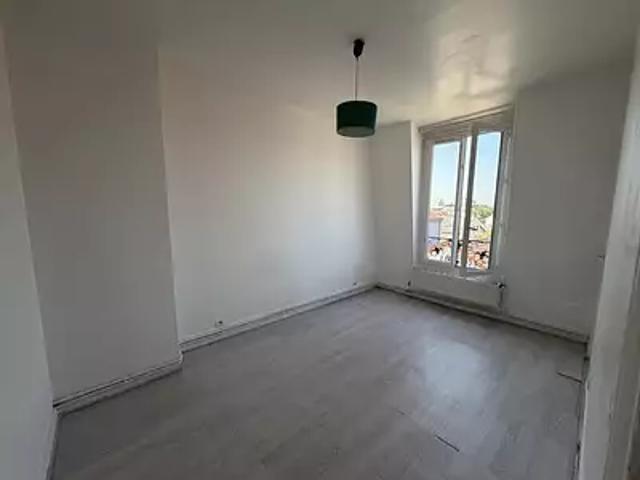 Colombes 92700 Achat / Vente appartement 2 pièces t2 au dernier étage