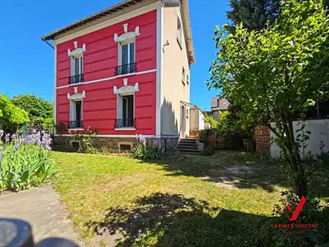 Colombes 92700 Achat / Vente maison 7 pièces t7 au dernier étage cave