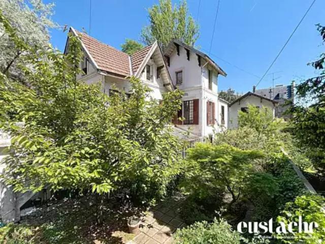 Colombes 92700 Achat / Vente maison 7 pièces t7 terrasse
