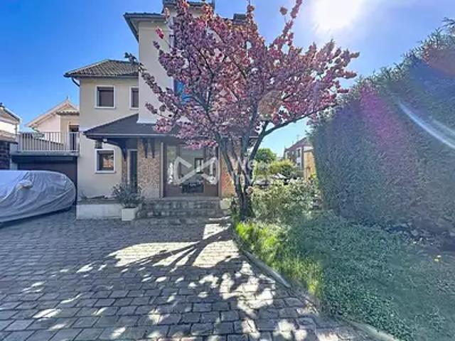 Colombes 92700 Achat / Vente maison 8 pièces t8 parking