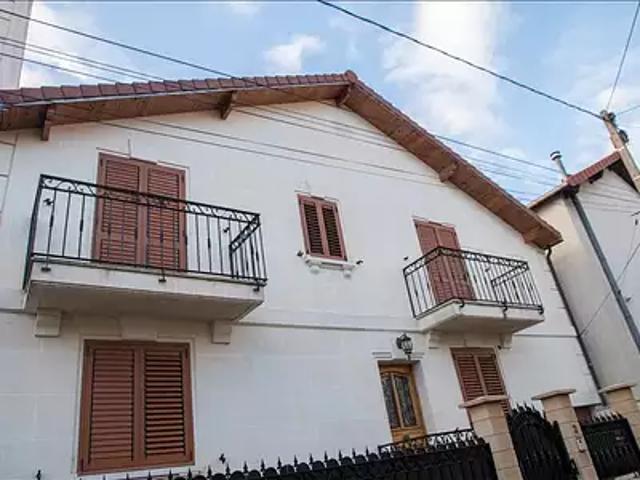 Colombes 92700 Location maison 4 pièces t4 au dernier étage