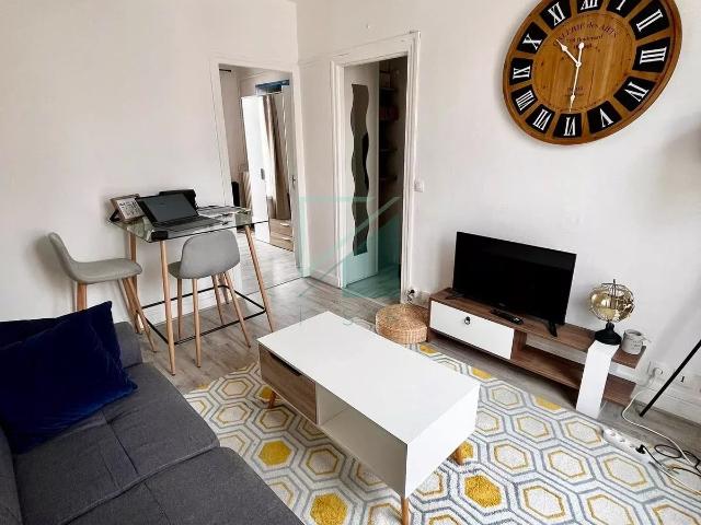 COLOMBES – 2 PIÈCES MEUBLÉ – 33 m² – TRÈS LUMINEUX – 5ᵉ ÉTAGE