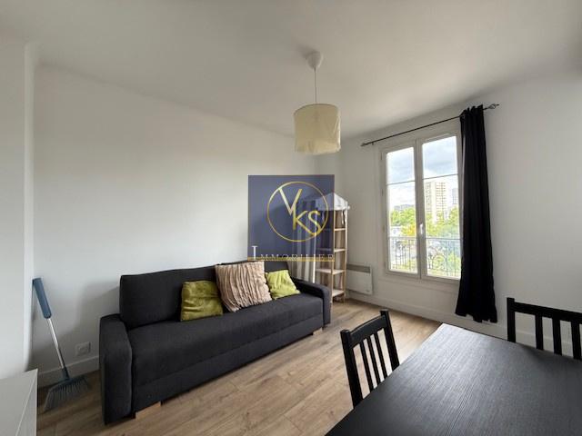 COLOMBES AVENUE STALINGRAD STUDIO MEUBLE