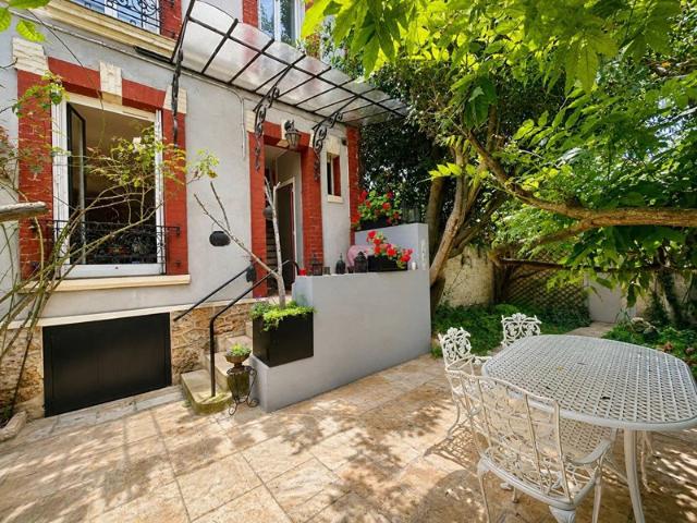 COLOMBES centre maison 5 pièces 80 m² sur 133 m² de terrain