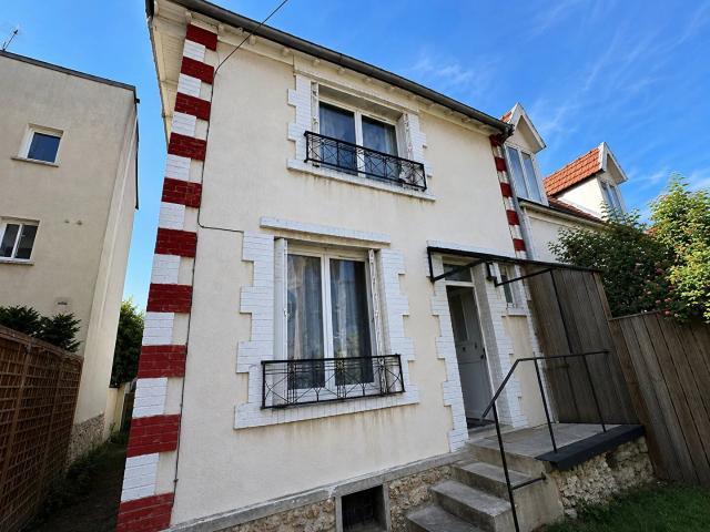 Colombes = Gare de la Garenne = Maison de 4 pièces de 71 m2 av