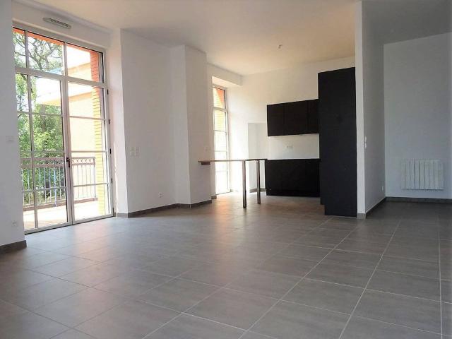Colomiers, T3 de 90 m² avec terrasse et 2 garages