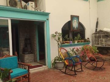 Colonia maya casa muy amplia con 5 habitaciones