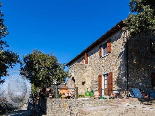 Colonica di Farnia 165m² Cortona
