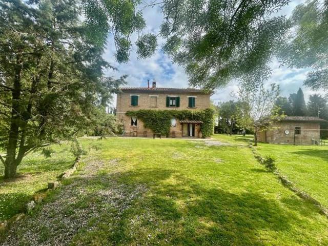 Colonica in vendita a Asciano 258 mq Rif: 1407914