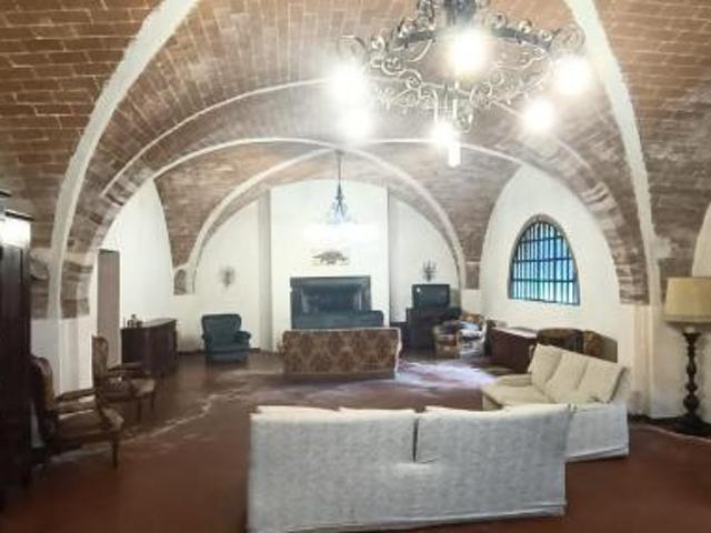 Colonica in vendita a Molina di Quosa San Giuliano Terme 320 mq Rif: 1411320