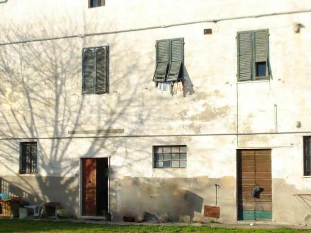 Colonica in vendita a San Giuliano Terme 300 mq Rif: 1404417