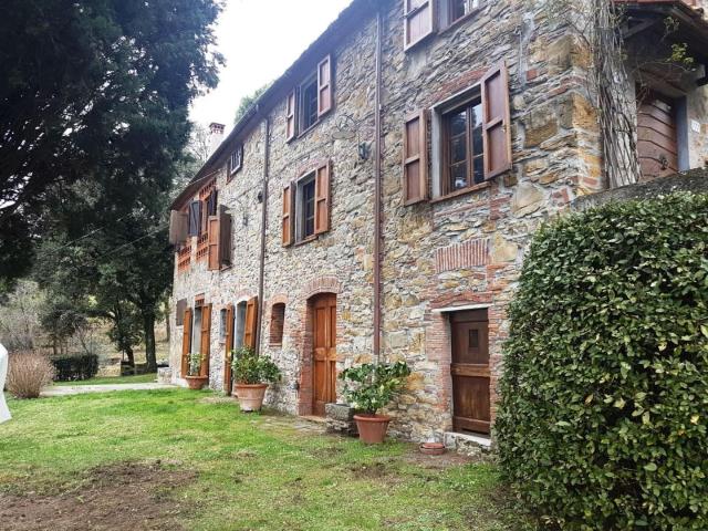 Colonica in vendita a Torre Lucca in Ristrutturato composto da 7vani