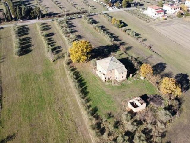 Colonica in vendita a Torrita di Siena 510 mq Rif: 1410540