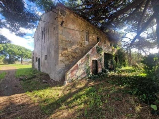 Colonica in vendita a Vada Rosignano Marittimo 400 mq Rif: 1296852
