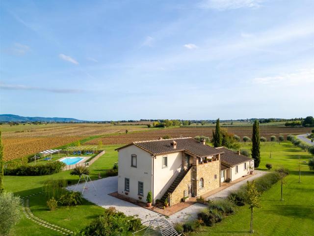 Colonica Miramonti 311m² Cortona