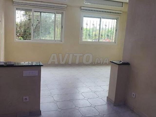 Coquette appartement vide gare ain sebaa