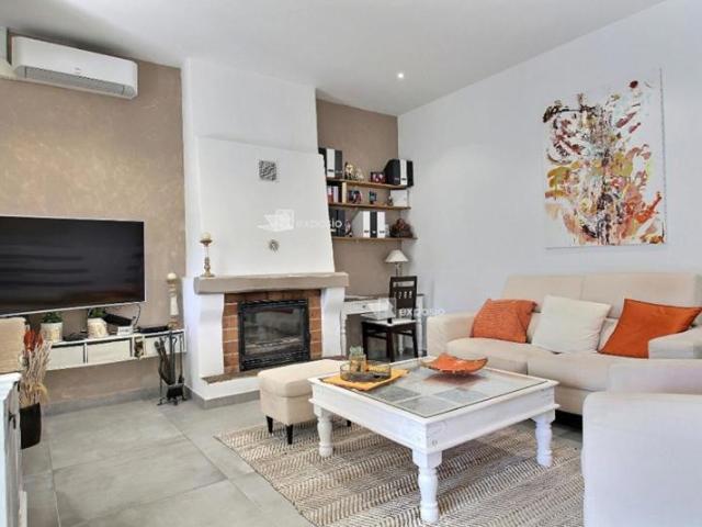 Coquet Bas de villa 69 m² Plan du Castellet 335 000
