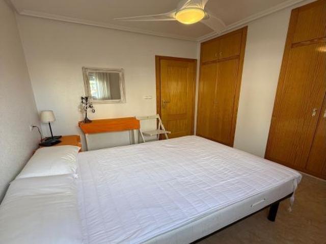 COQUETO APARTAMENTO DE 2 DORMITORIOS EN NUEVA TORREVIEJA!