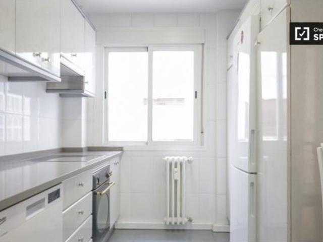 ¡Coqueto piso en alquiler en Madrid!
