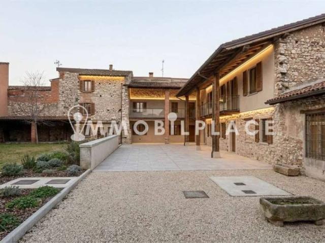 Corte in vendita a Brescia via Rodone, 9, Sant'Eufemia Caionvico