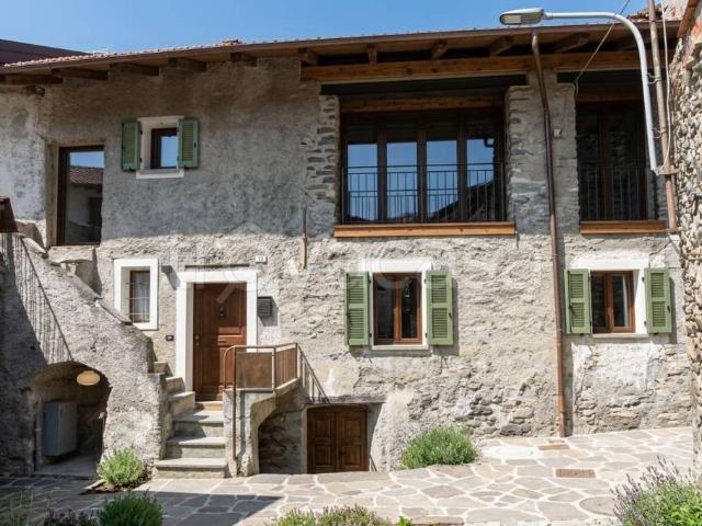 Corte in vendita a Bussoleno via Ivol, Foresto