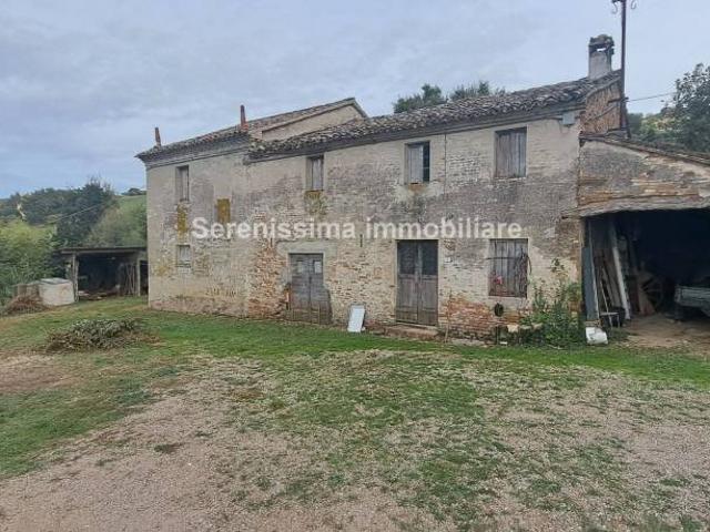 Corte in vendita a Vallefoglia via Apsella