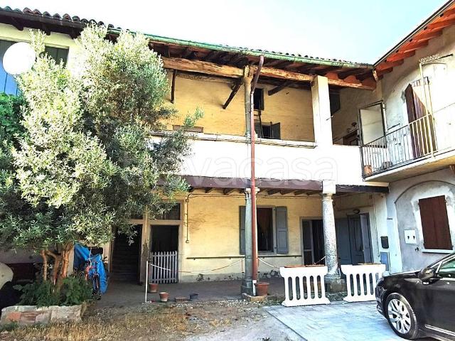 Corte in vendita a Villa d'Adda