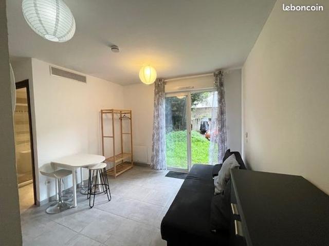 Corte studio vendu meuble et loue