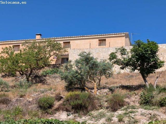 Cortijo con magníficas vistas