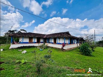 Cortijo de alto standing de 300000 m2 en venta Yolombó, Colombia