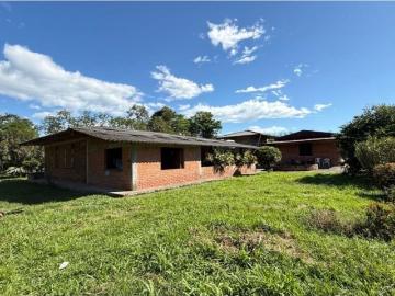 Cortijo de alto standing de 30080 m2 en venta Armenia, Quindío Department